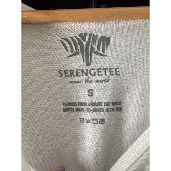 🐿️ Serengetee White Map Pocket Sleeveless Tee Size Small - Picture 3 of 4